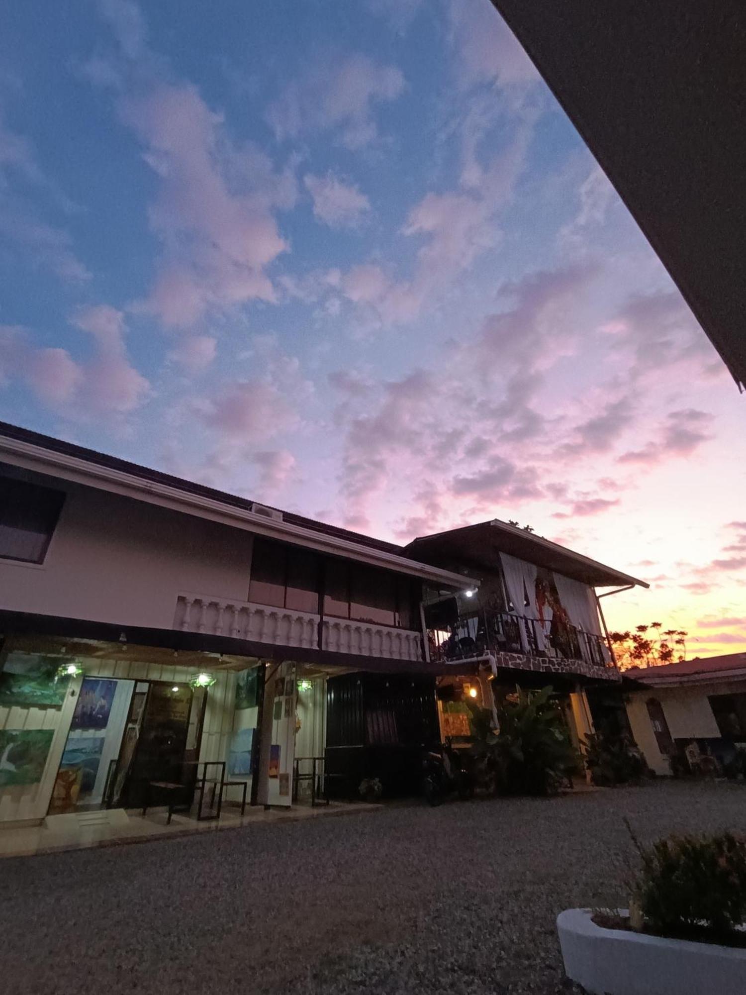 Hospedaje La Galerie Ciudad Cortés Exterior photo